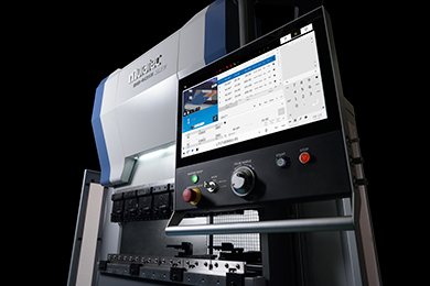 采用了更易看,更易使用的大型操作显示屏和支援作业人员操作的用户界面